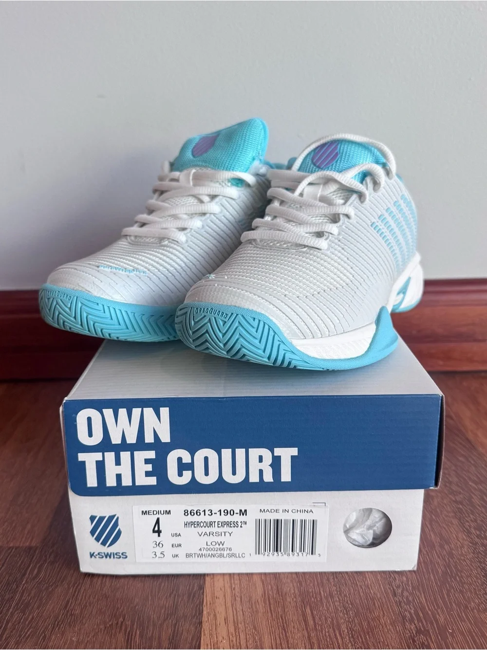 K-Swiss Tennis Shoes in White & Light Blue size 4